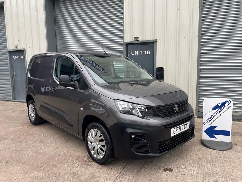 PEUGEOT PARTNER 1.5 BlueHDi 1000 Professional Premium